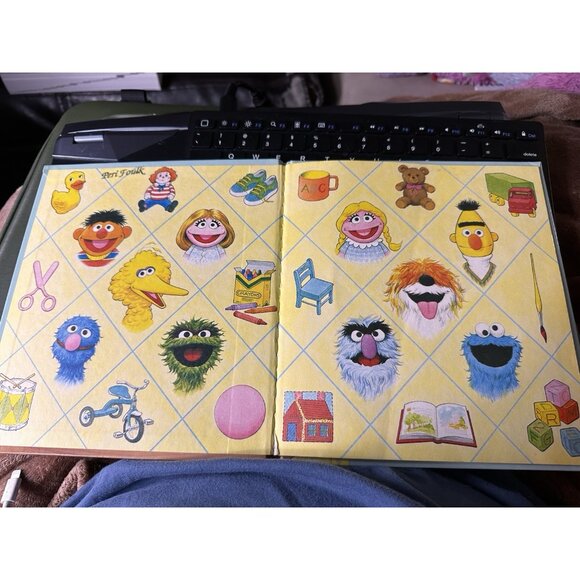 A Bird’s Best Friend Hardcover Sesame Street A Growing Up Book Tish Sommers - Picture 12 of 16